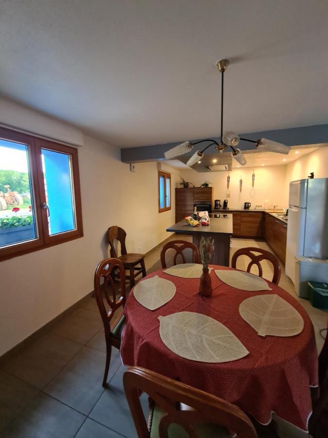Agreable Appartement Avec Spa Proche De La Foret Bréchaumont Exterior foto