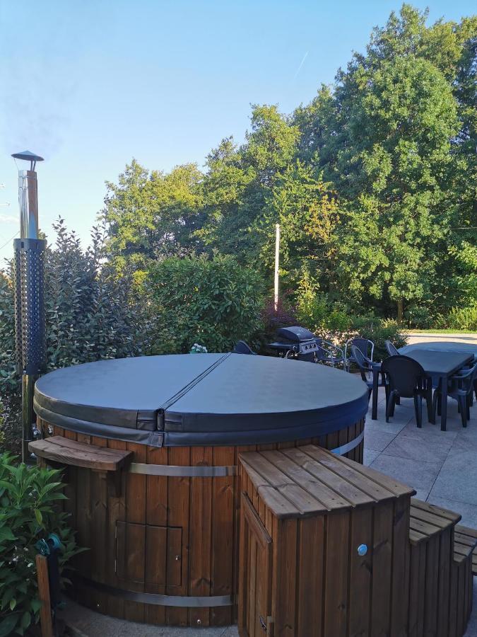 Agreable Appartement Avec Spa Proche De La Foret Bréchaumont Exterior foto